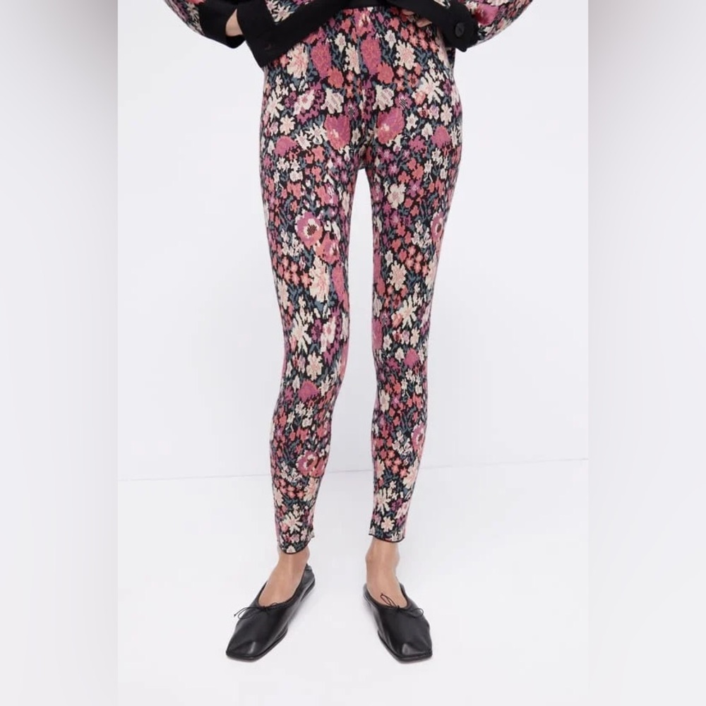 Floral jacquard Zara knit pants size Small